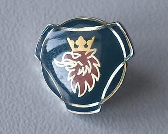 SCANIA Logo Pin: Strength and Innovation - IAA 2002