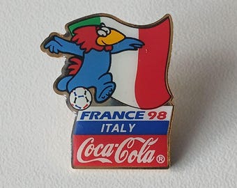 Refreshing Memories: Coca-Cola France 98 Italy Pin