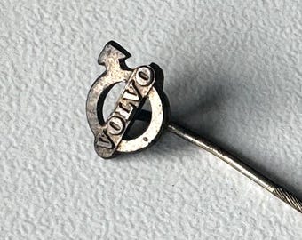 Volvo lapel badge – silver Iron Mark arrow logo – 1960s period original – collector piece