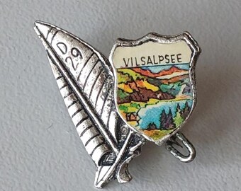Vintage Vilsalpsee Brooch – Nostalgic Sailboat Souvenir