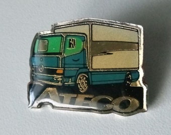 Mercedes-Benz Atego truck pin – IAA 1998 Hannover collector motif pin