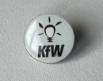 Rare KfW enamel pin – lightbulb idea symbol brand design