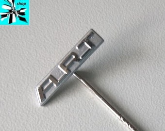 Vintage style: A.R.T. Tuning Mercedes-Benz logo pin