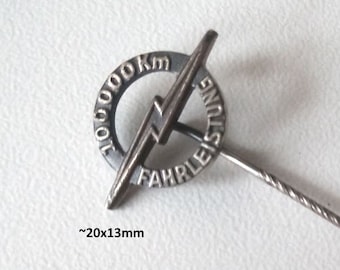 Opel Blitz pin with 100,000 km honor