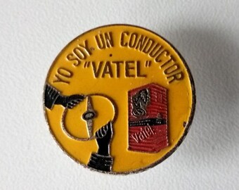 Vatel Enamel Lapel Button - Spanish History