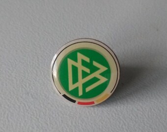 Football History: DFB Pin Early 2000s