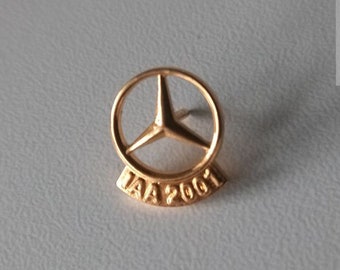 Mercedes-Benz Star: A golden piece of automotive history!
