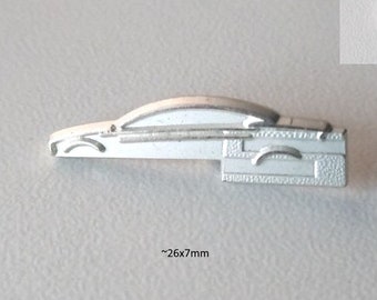 A collector's item for BMW fans: The embossed and silver-plated 5-pin E60