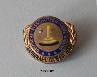 German Ice Shooting Association: Enamel Anniversary Brooch!