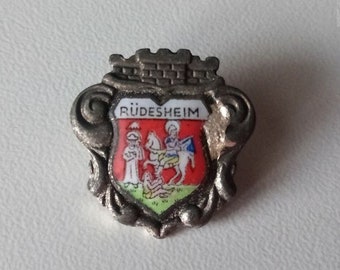 Rhine romanticism souvenir as a brooch