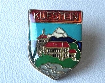 Kufstein Fortress pin – rare Tyrol souvenir collectible