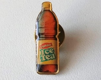 Lipton Ice Tea bottle pin – iconic promo pin