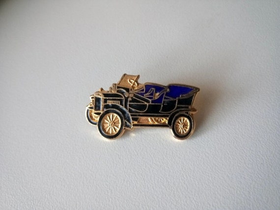 Argyll vintage car motif from around 1906 Pin blue, black, gold enamelled