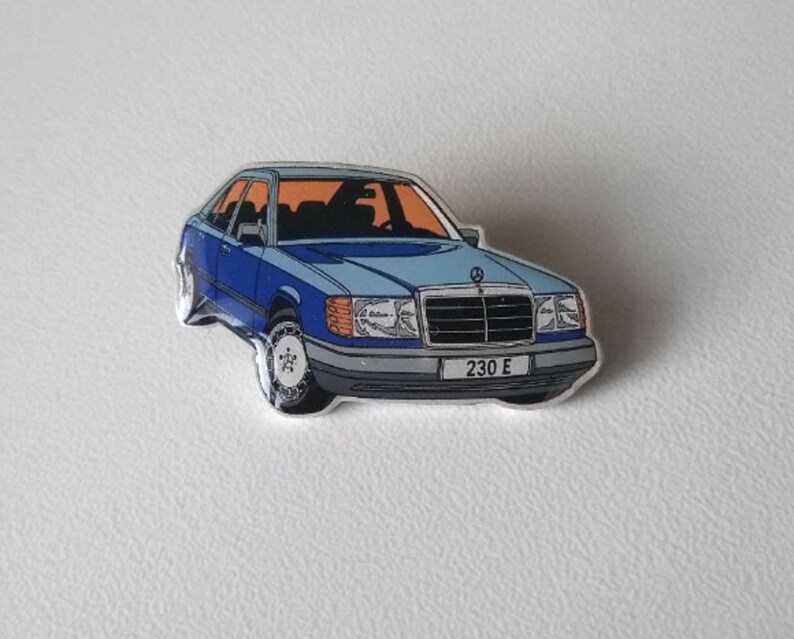 Mercedes Benz Enamel Pins AMG E36 E Class W124 W210 500E Selection Automotive Collectibles 240E (124) blue