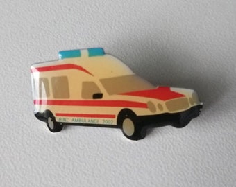Mercedes-Benz BINZ ambulance pin