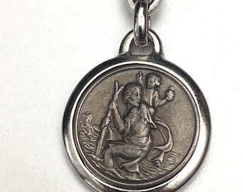 Saint Christopher On-the-Go – Your Pocket-Sized Guardian!