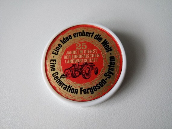 MASSEY FERGUSON 25 years in the service of European agriculture original tractor tractors brooch lapel pin logo 17x14mm 1980s