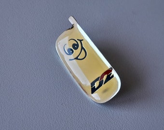 D2 Mobile Pin - A Piece of Mobile History!