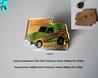 Original FEU VERT Pin - A Must-Have for Collectors!