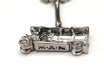 MAN Bus Legacy to Go – Miniature Metal Keychain