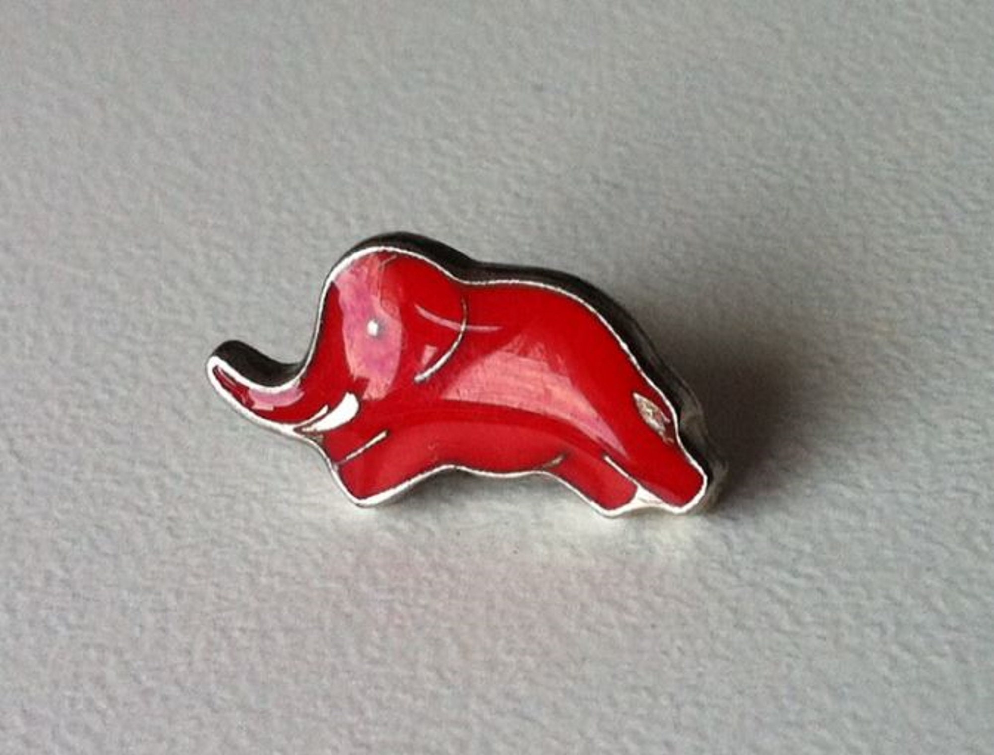 LANCIA Pin Badge Lancia Elefant rot 
