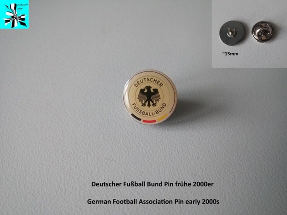 Score for your collection – DFB Pin!
