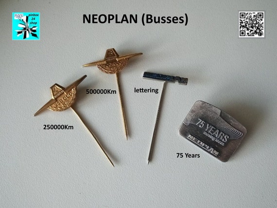 Experience NEOPLAN's performance with badges, pins and Lettering from the 1970s