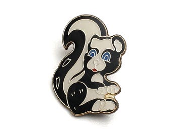 Comic Skunk Pin - A Touch of Humor!