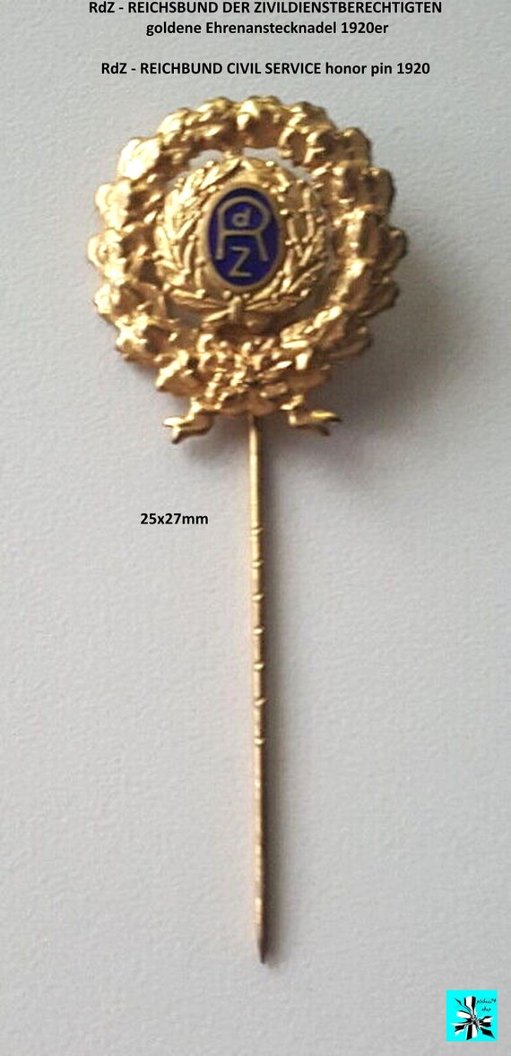 Relive the past with the gold RdZ pin of honor