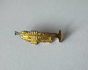 Golden Trumpet Pin – music collectible for brass lovers