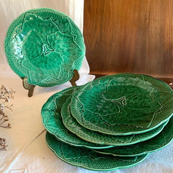 6 ASSIETTES à dessert/BARBOTINE Française verte au décor de feuilles/majolique par Gien France/RARE service à salade//2 lots disponibles