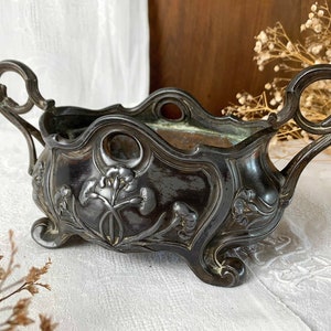 ART Nouveau JARDINIERE/French antiques/silver metal decorated with CARNATION flowers/1900's planter for "Belle Époque" French centerpiece