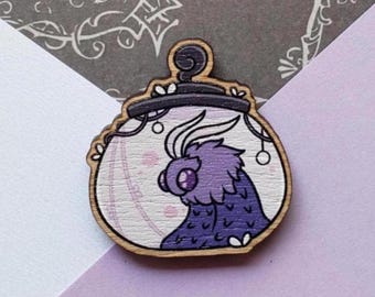 Hollow Knight Seer Moth Jar - Wooden Pin Fan Art Accessory