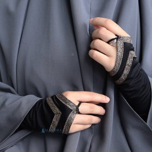 Handsocks / muslimah handsocks / long gloves (Kiswah handsocks)
