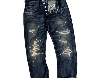Jeans patchwork vintage unici e rari, rielaborati, in stile street, con riparazione, denim strappato e sfilacciato, rattoppato, riciclato, fatto a mano, Boro, giapponese, Sashiko