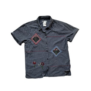Vintage Patchwork Embroidery Gray Chambray Top Short Sleeve Shirts Grey Jeans Classic Style Unique Flower Stitch Applique Handmade Handwoven