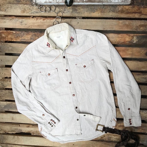 Showman ® Navajo embroidered . main image 1