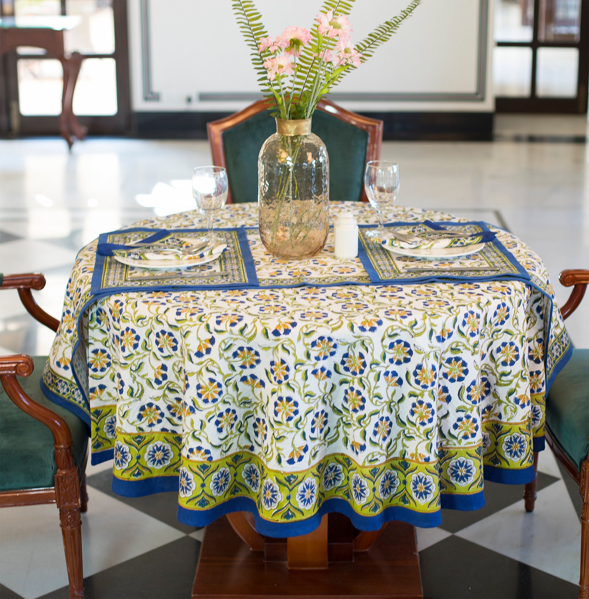 Tovaglia rotonda floreale blu, copertura per tavolo rotondo con stampa a  blocchi indiani, tovaglia circolare, regalo di inaugurazione della casa, tovaglia  rotonda da cucina di campagna -  Italia