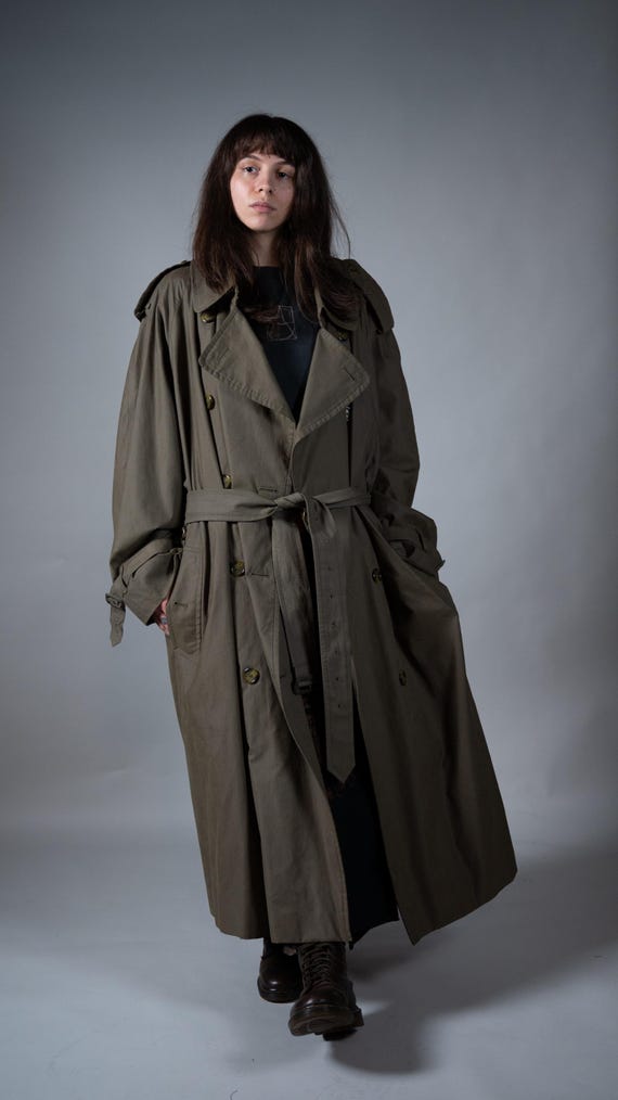 Vintage 1980s-1990s Burberrys Trench Coat, Belted Waist, Raglan Sleeve, Storm Flap, Double Breasted, Polycotton Blend Composition