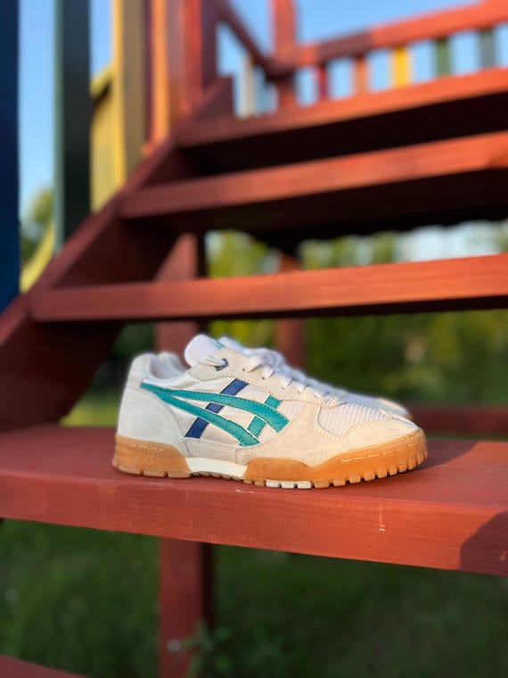 True Vintage Deadstock 1980s- Mid 1990s Asics Gel OG Made in Korea