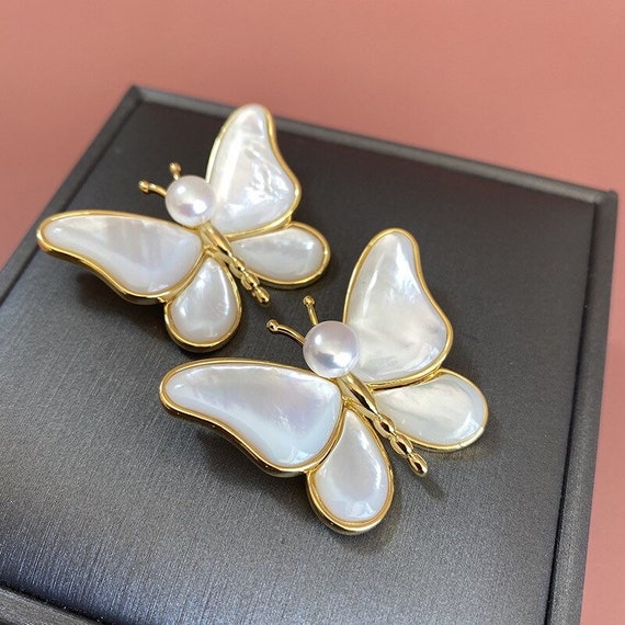 Elegant White Crystal Pearl Brooches For Women Girls Luxury Gold Color  Waterdrop Rhinestones Tassel Brooch Pins