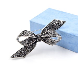 Rhinestone Bow Brooches for Women Vintage Black Brooch Pin Elegant Large Broches Fashion Jewelry High Quality Gift