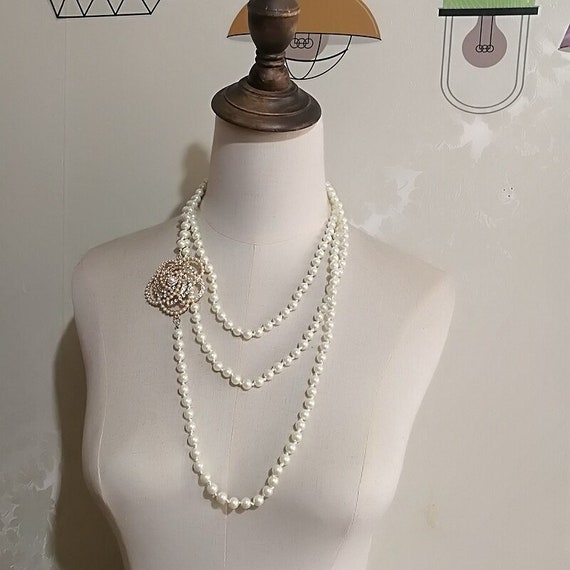 Double Layer Pearl Choker Necklace. Chain Pendant for Women. 