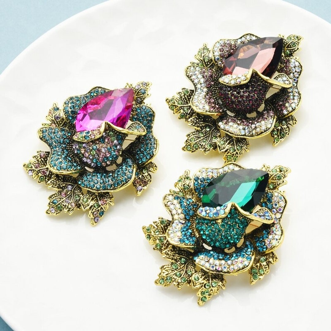 Big Rhinestone Flower Brooches for Women Unisex 3-color -  Norway