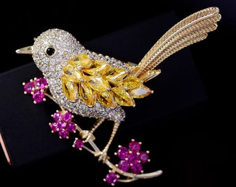 Vintage Yellow Hummingbird Bird Flower Woman's Brooch Pin Zircon Crystal