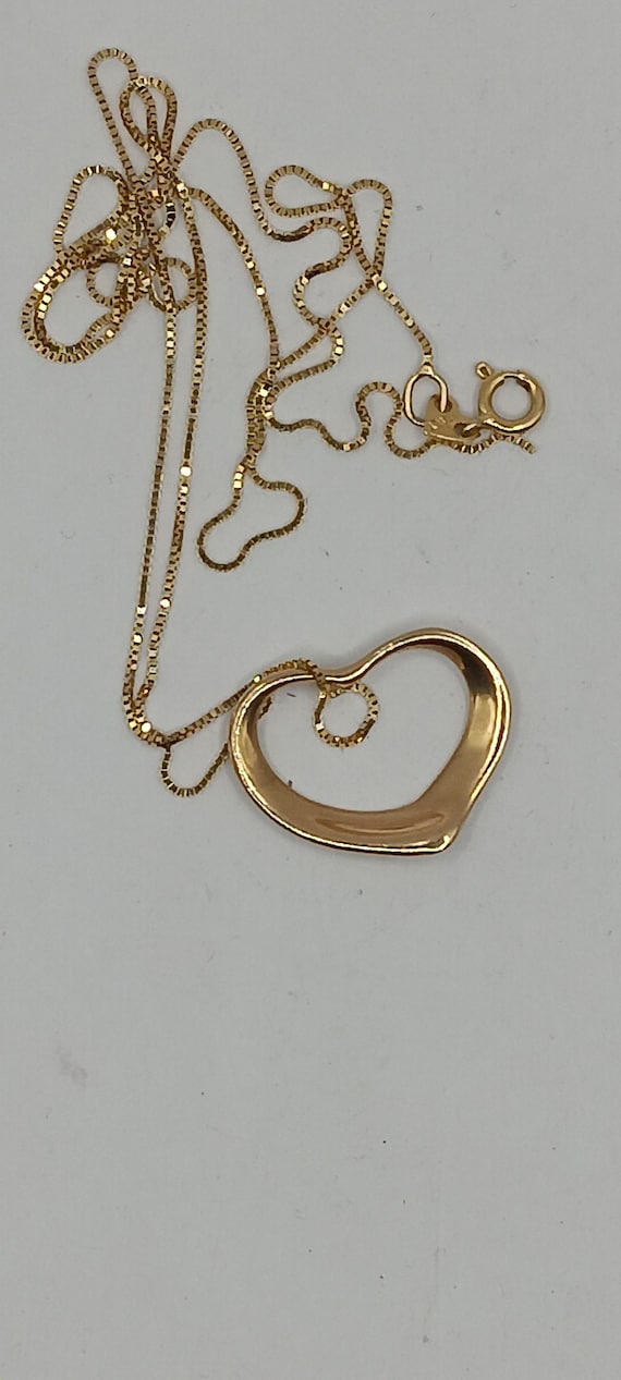 14K Yellow Gold Heart and Chain - image 1