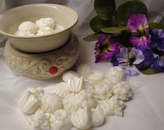 20 Petite Flower Shaped Scented Wax Melts,  Hyper Scented Soy Wax Melts, Eco-Friendly Packaging, Vegan