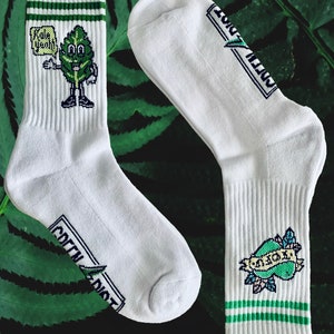 Green Riot Tofu Love socks