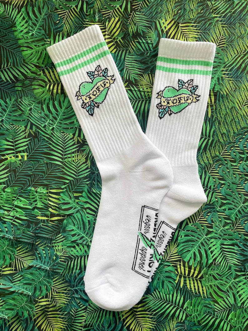 Green Riot Tofu Love socks