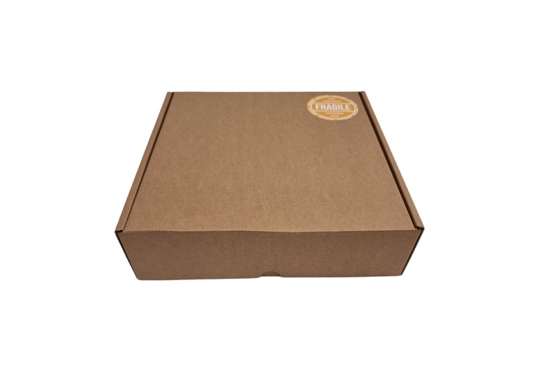 square pizza style packaging box